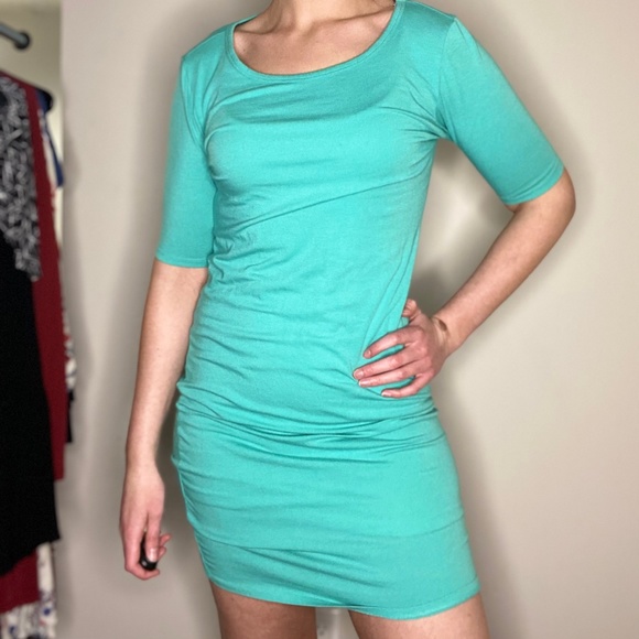 LuLaRoe Dresses & Skirts - Lularoe Medium T-shirt Dress